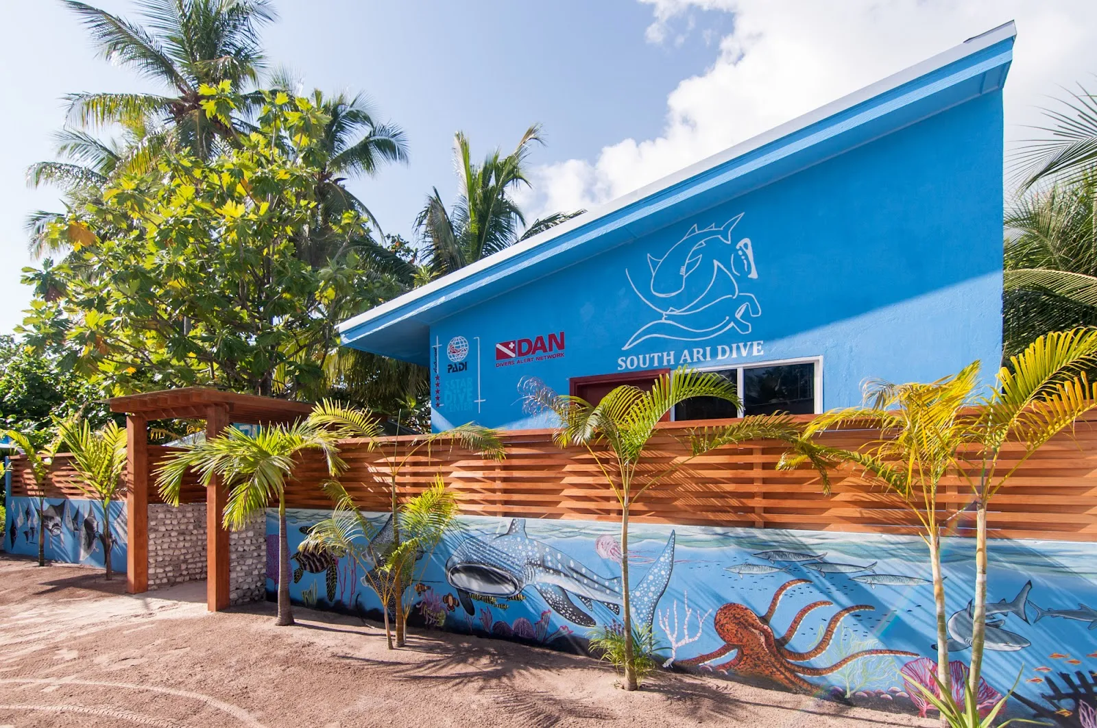 South Ari Dive Center, photo via Google